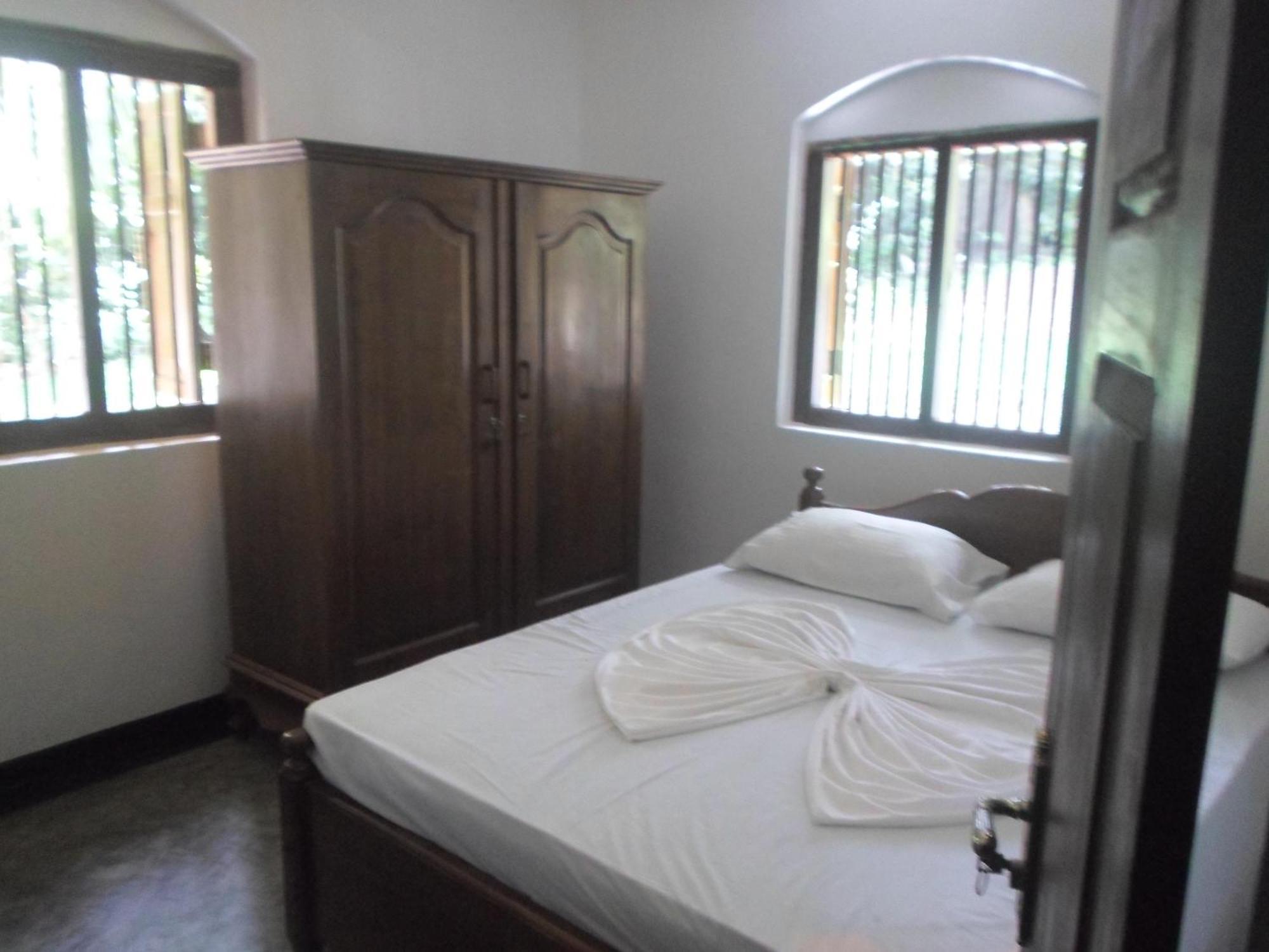 Chitra Ayurveda Hotel Bentota Room photo